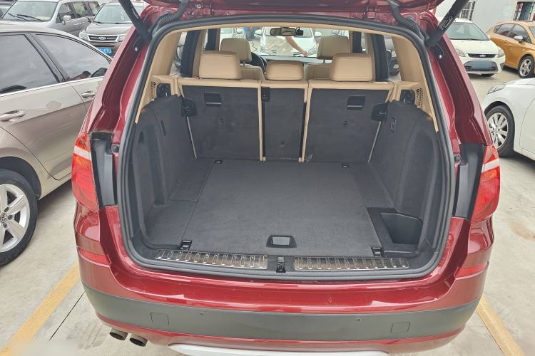 Used BMW X3 2011 xDrive28i Luxury Model Trunk