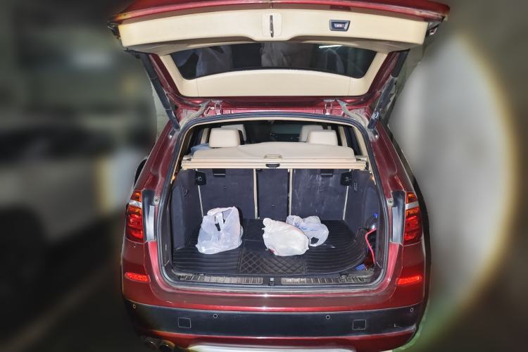 Used BMW X3 2011 xDrive28i Luxury Model Trunk