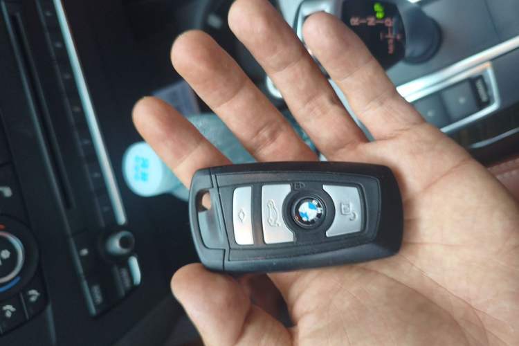Used BMW X3 2011 xDrive28i Luxury Model Vehicle Key