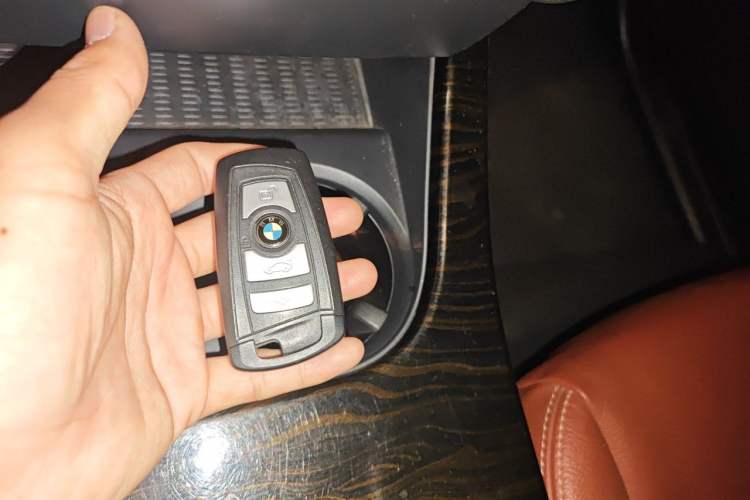 Used BMW X3 2011 xDrive28i Luxury Model Vehicle Key