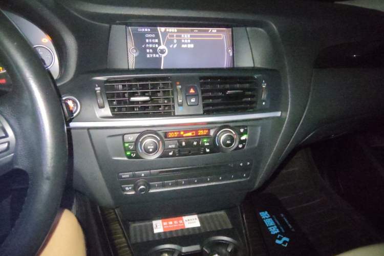 Used BMW X3 2011 xDrive28i Luxury Model Audio And AC Panel
