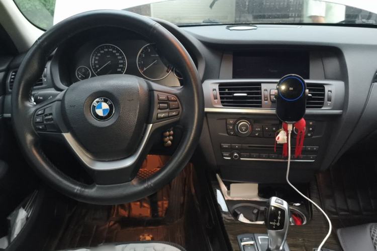 Used BMW X3 2011 xDrive28i Luxury Model Center Console