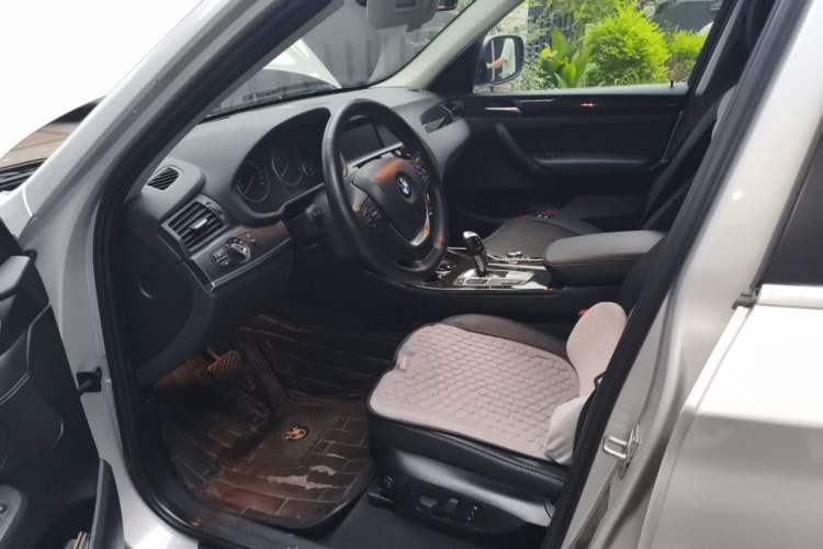 Used BMW X3 2011 xDrive28i Luxury Model Driver Seat