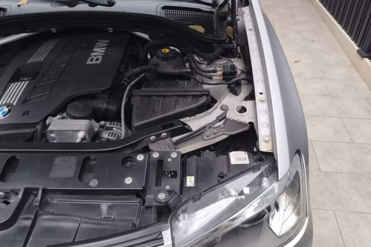 Used BMW X3 2011 xDrive28i Luxury Model Engine Bay Left