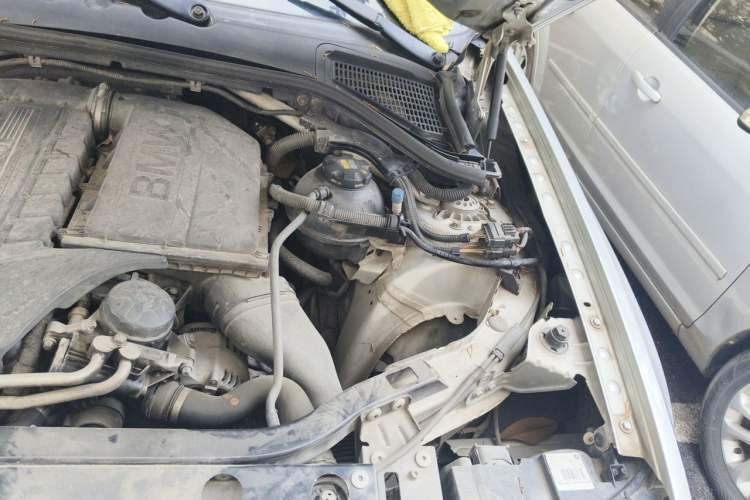 Used BMW X3 2011 xDrive35i Luxury Model Engine Bay Left