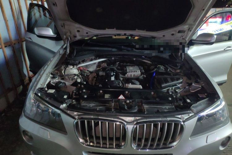 Used BMW X3 2011 xDrive28i Leading Model Engine Bay