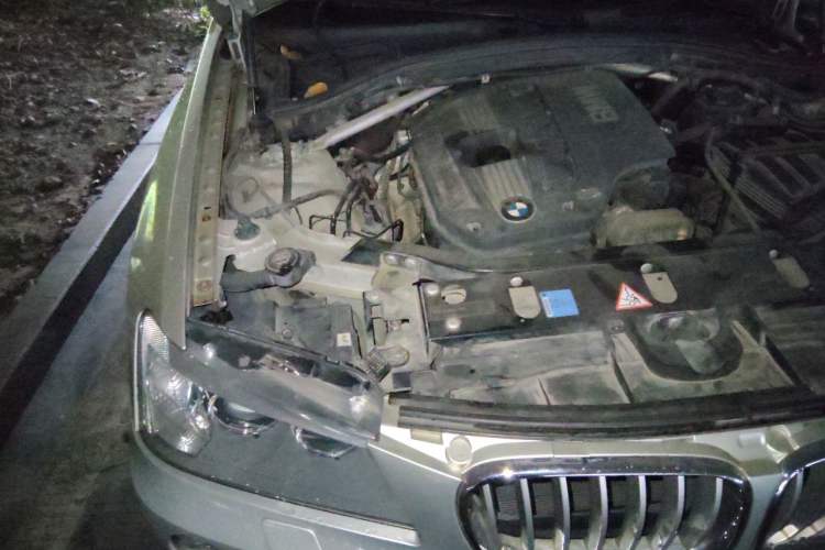 Used BMW X3 2011 xDrive28i Luxury Model Engine Bay Right