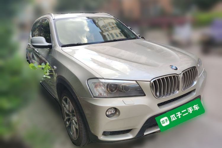 Used BMW X3 2011 xDrive35i Luxury Model Front Right 45 Deg