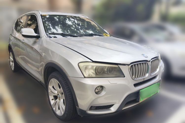 Used BMW X3 2011 xDrive35i Luxury Model Front Right 45 Deg
