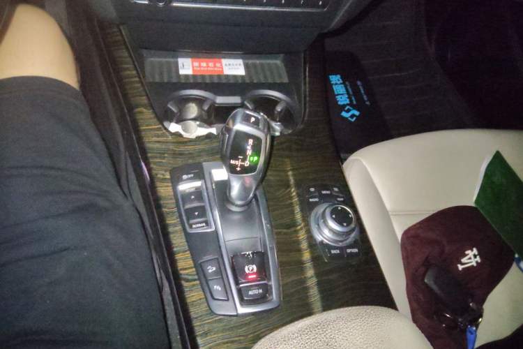 Used BMW X3 2011 xDrive28i Luxury Model Gear Lever