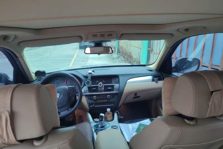 Used BMW X3 2011 xDrive28i Leading Model Headliner