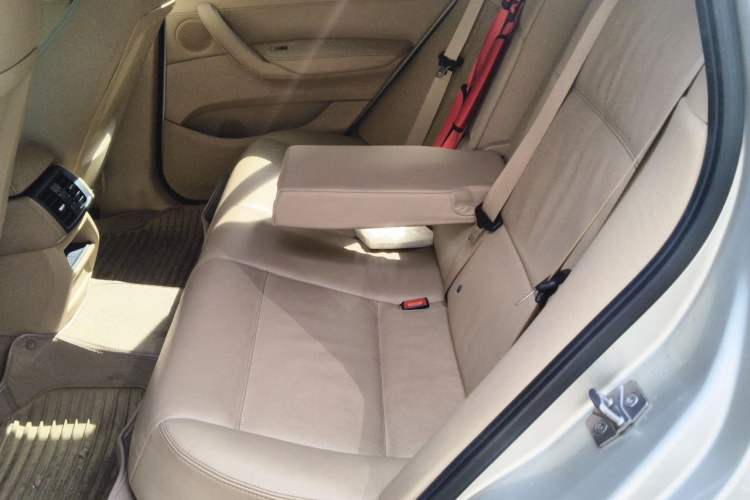 Used BMW X3 2011 xDrive28i Leading Model Left Rear Seat