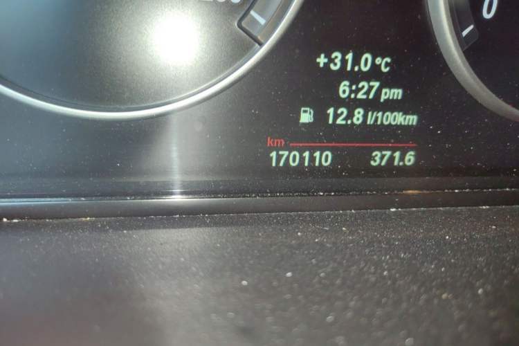 Used BMW X3 2011 xDrive28i Leading Model Odometer Close Up
