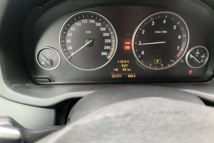 Used BMW X3 2011 xDrive35i Luxury Model Odometer Close Up