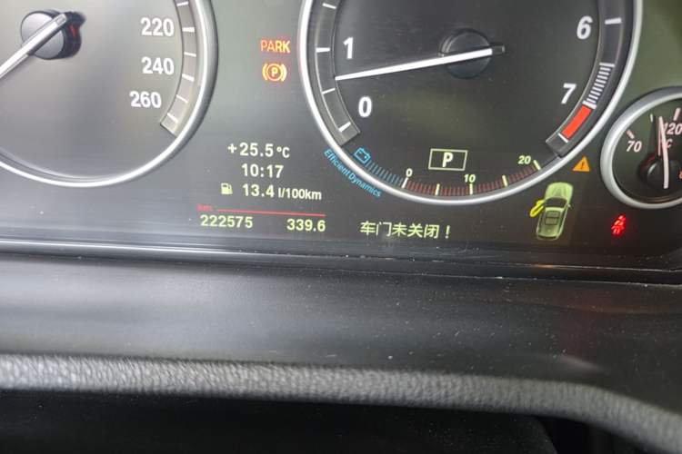 Used BMW X3 2011 xDrive28i Luxury Model Odometer Close Up