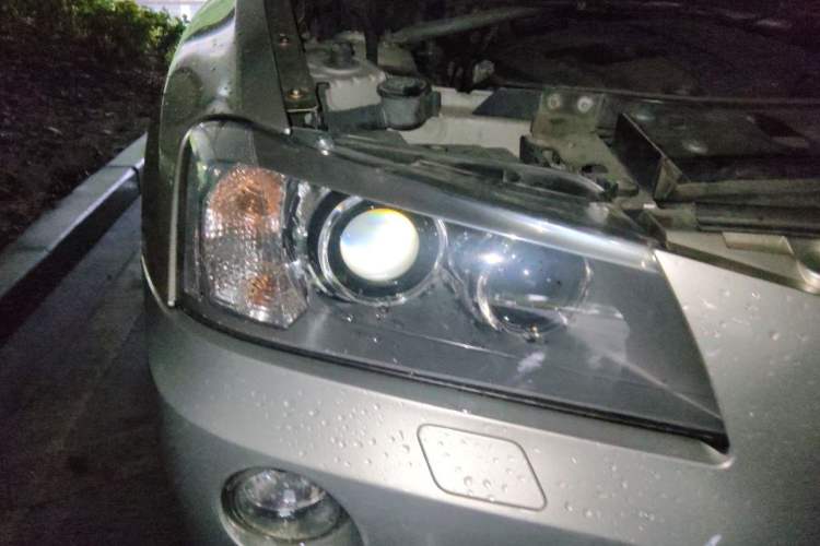 Used BMW X3 2011 xDrive28i Luxury Model Right Front Headlight