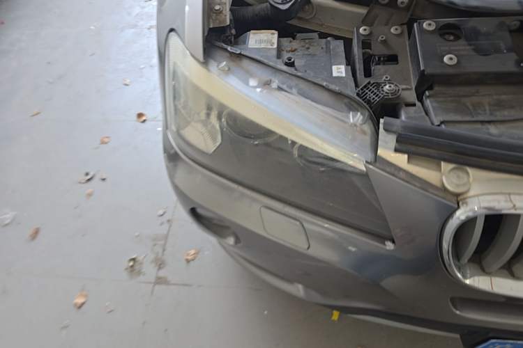 Used BMW X3 2011 xDrive28i Luxury Model Right Front Headlight