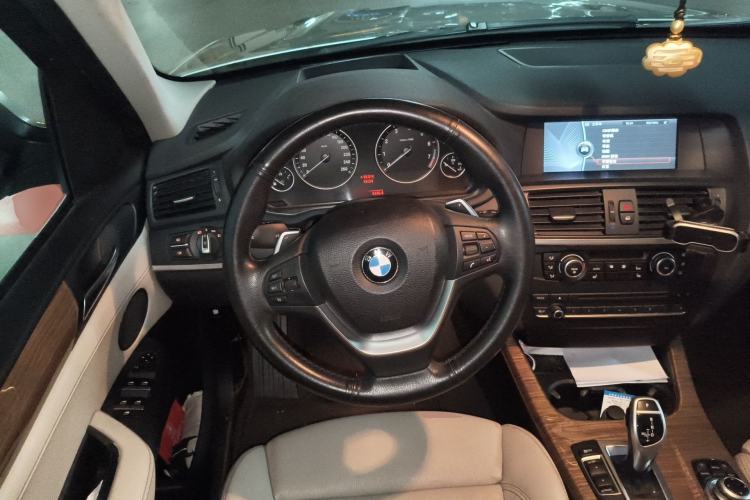 Used BMW X3 2011 xDrive35i Luxury Model Steering Wheel