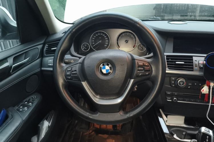 Used BMW X3 2011 xDrive28i Luxury Model Steering Wheel