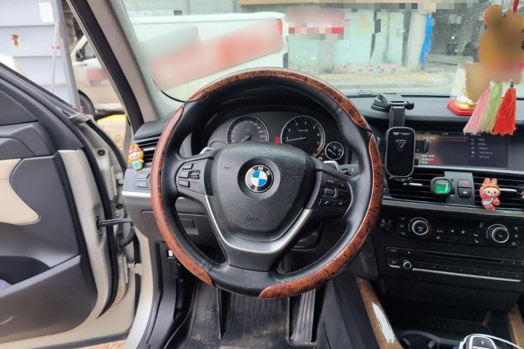 Used BMW X3 2011 xDrive35i Luxury Model Steering Wheel