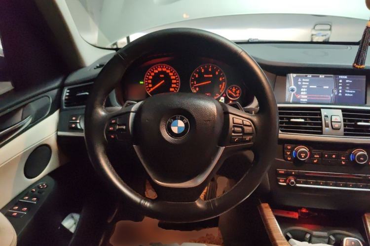 Used BMW X3 2011 xDrive35i Luxury Model Steering Wheel