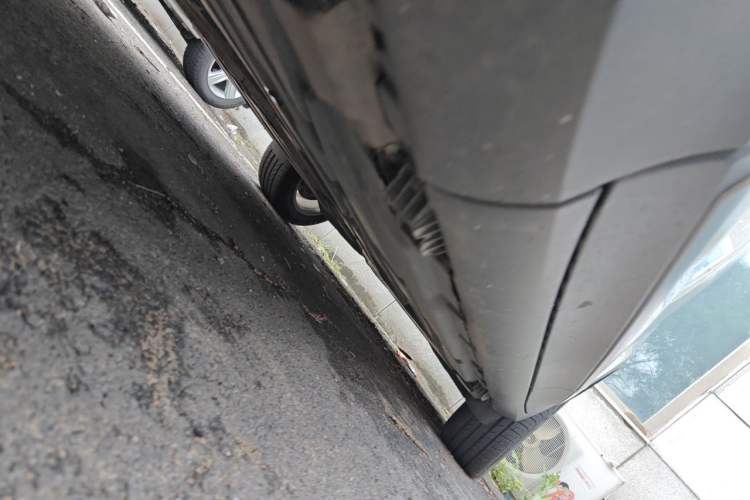 Used BMW X3 2011 xDrive28i Luxury Model Chassis Front Left
