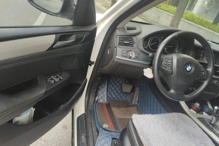 Used BMW X3 2011 xDrive28i Leading Model Driver Seat