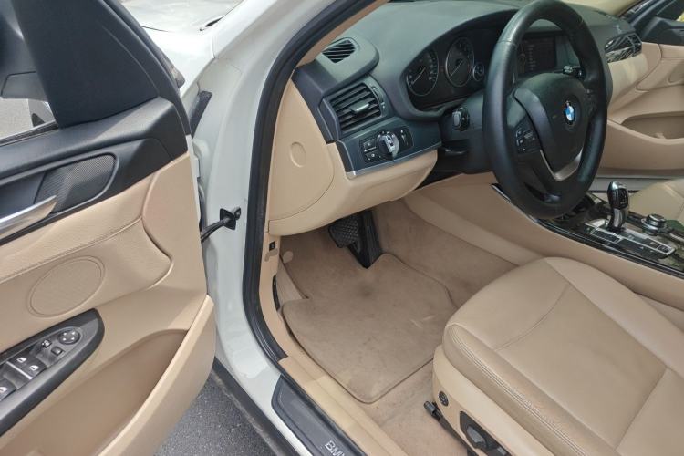 Used BMW X3 2011 xDrive28i Luxury Model Driver Seat