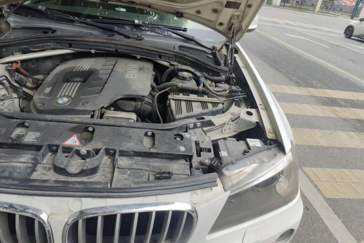Used BMW X3 2011 xDrive28i Leading Model Engine Bay Left