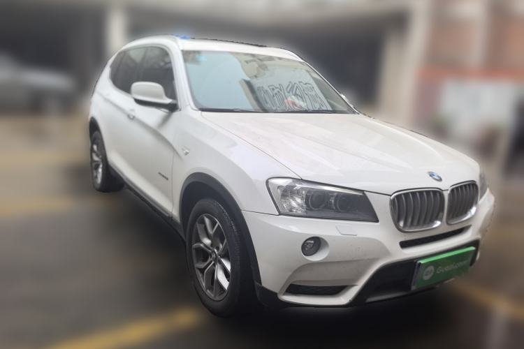 Used BMW X3 2011 xDrive28i Luxury Model Front Right 45 Deg