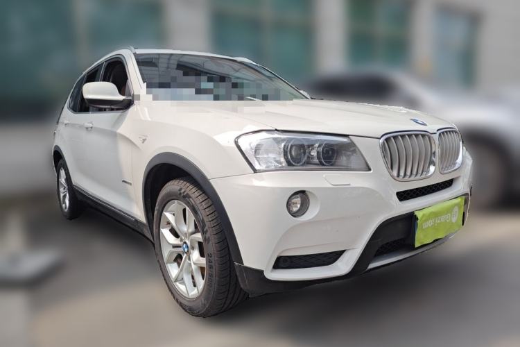 Used BMW X3 2011 xDrive28i Luxury Model Front Right 45 Deg