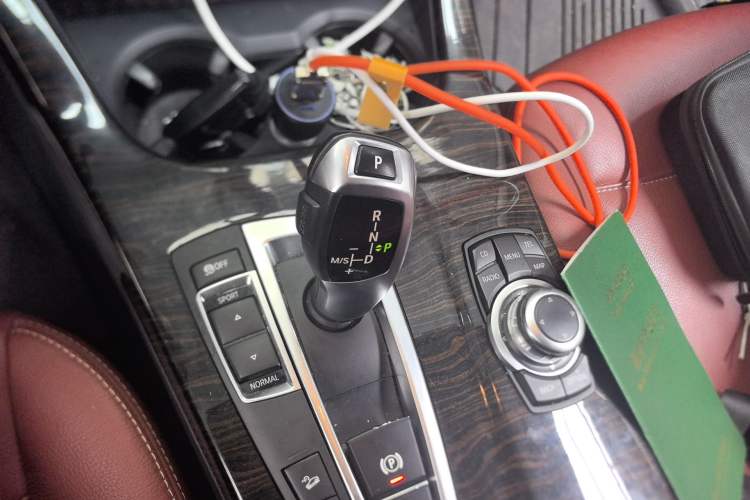 Used BMW X3 2011 xDrive28i Luxury Model Gear Lever