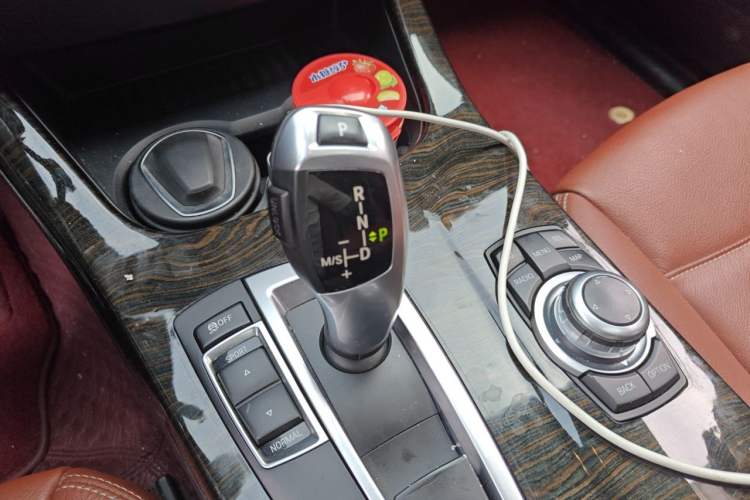 Used BMW X3 2011 xDrive28i Luxury Model Gear Lever