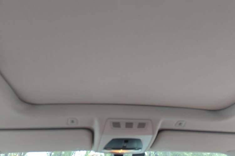 Used BMW X3 2011 xDrive28i Luxury Model Headliner