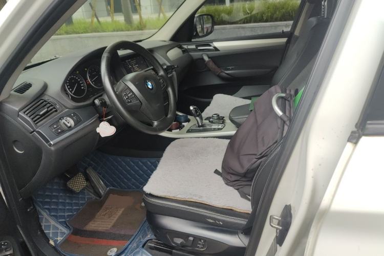 Used BMW X3 2011 xDrive28i Leading Model Left Front Seat