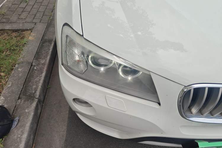 Used BMW X3 2011 xDrive28i Luxury Model Right Front Headlight