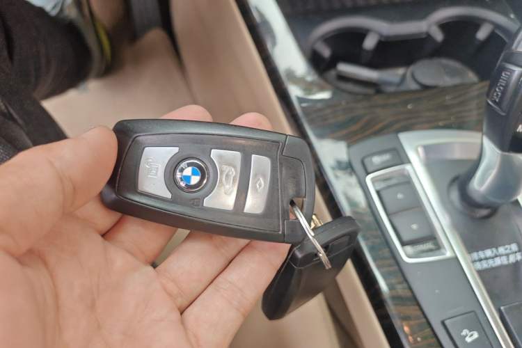 Used BMW X3 2011 xDrive28i Luxury Model Vehicle Key