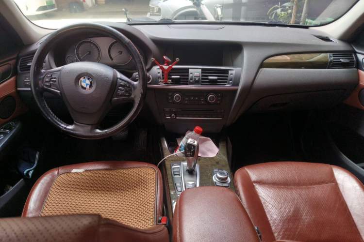 Used BMW X3 2012 xDrive20i Luxury Model Center Console