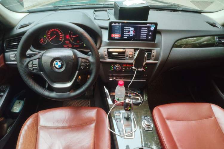 Used BMW X3 2012 xDrive28i Leading Model Center Console