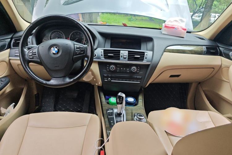 Used BMW X3 2012 xDrive20i Luxury Model Center Console