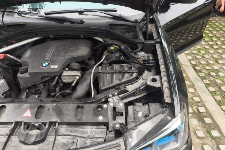 Used BMW X3 2012 xDrive28i Luxury Model Engine Bay Left