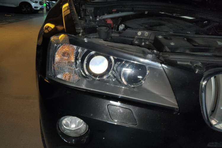 Used BMW X3 2012 xDrive28i Leading Model Right Front Headlight