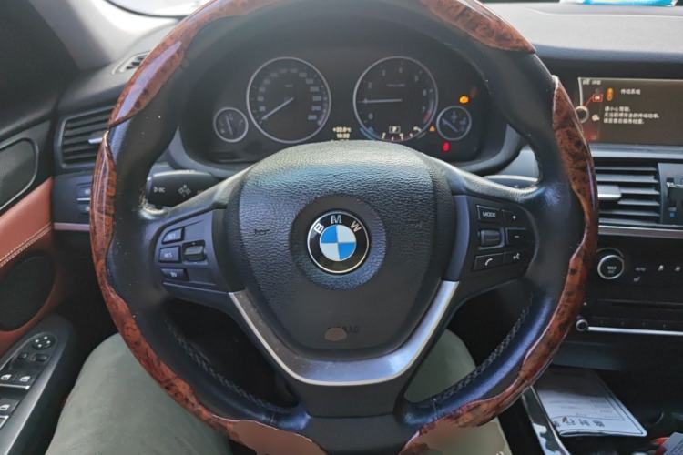 Used BMW X3 2012 xDrive28i Luxury Model Steering Wheel