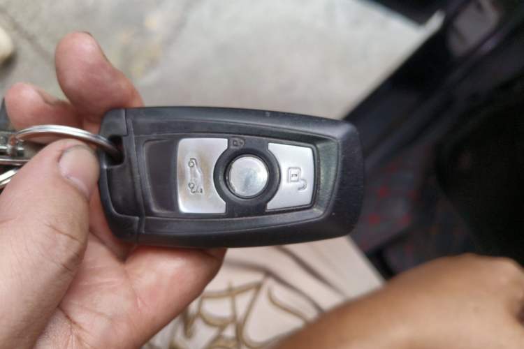 Used BMW X3 2012 xDrive20i Luxury Model Vehicle Key