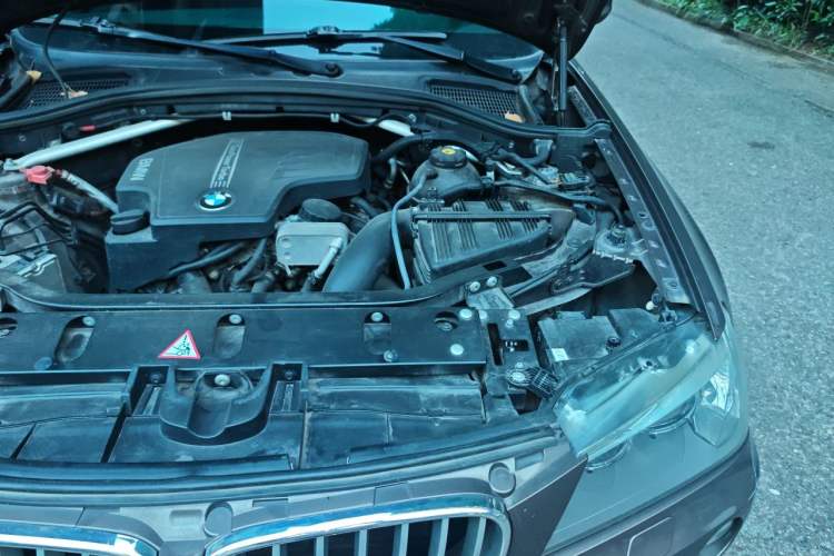 Used BMW X3 2012 xDrive28i Leading Model Engine Bay Left