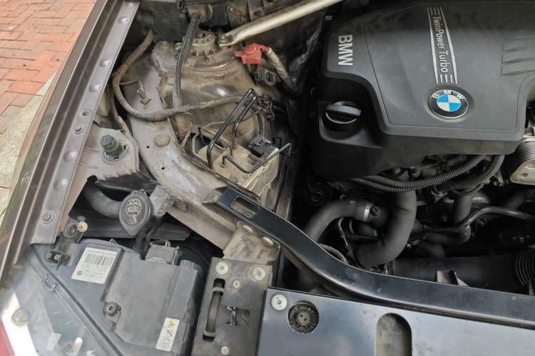 Used BMW X3 2012 xDrive28i Luxury Model Engine Bay Right