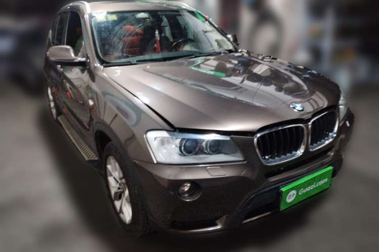 Used BMW X3 2012 xDrive28i Leading Model Front Right 45 Deg
