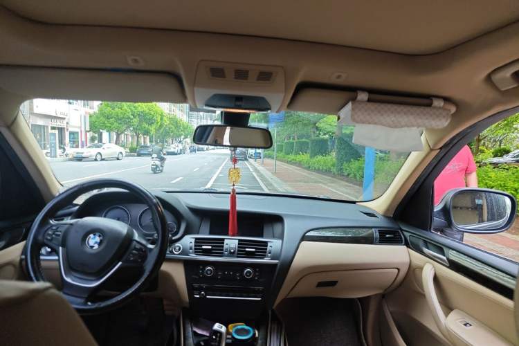 Used BMW X3 2012 xDrive28i Luxury Model Headliner