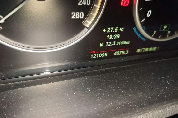 Used BMW X3 2012 xDrive28i Leading Model Odometer Close Up