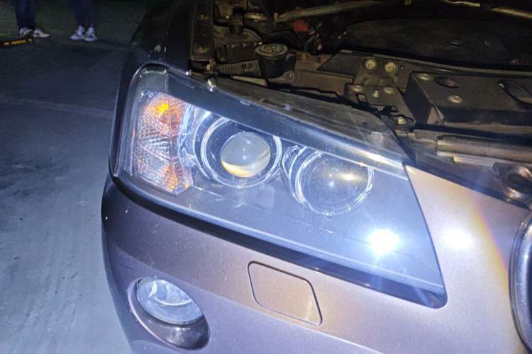 Used BMW X3 2012 xDrive28i Leading Model Right Front Headlight